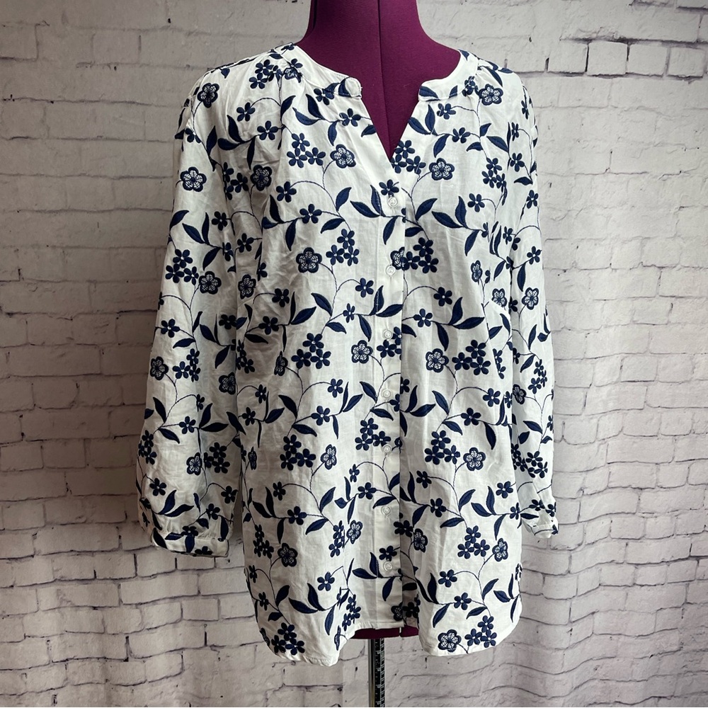 Brax size 42 white blouse with navy embroidered floral pattern